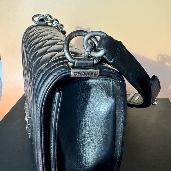 Chanel Black Quilted Leboy Bag , Lambskin leather Silver Accents.COA included - Picture 7 of 16